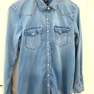 Chambray/Denim Maternity button down top